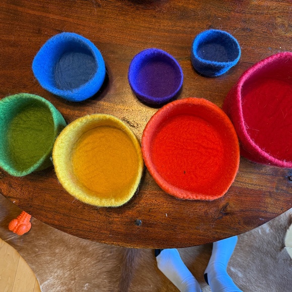 Papoose rainbow nesting felt bowls - Picture 2 of 2
